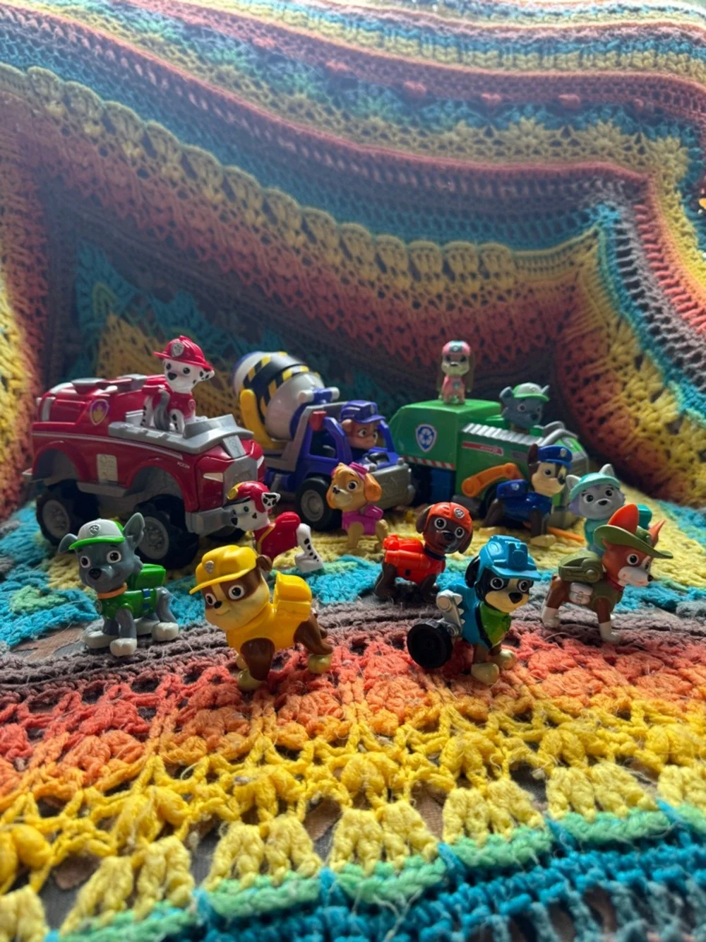 🐾 PAW Patrol Bundle w/ Vehicles & 13 Figures Liberty Rex Mix - Picture 2 of 3